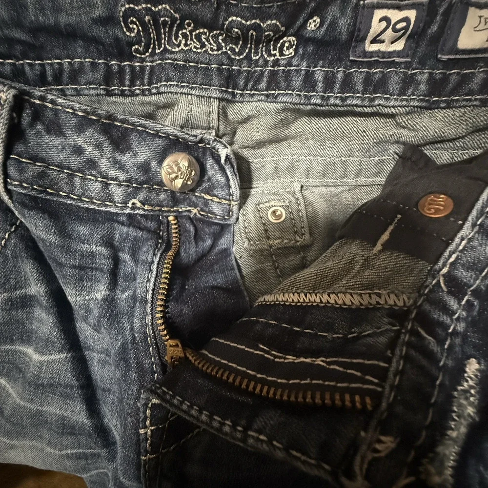 Y2k Miss Me Jeans VTG Low Rise SIZE 29 Fleur De Lis Whiskered Fadeed Bootcut Wmn